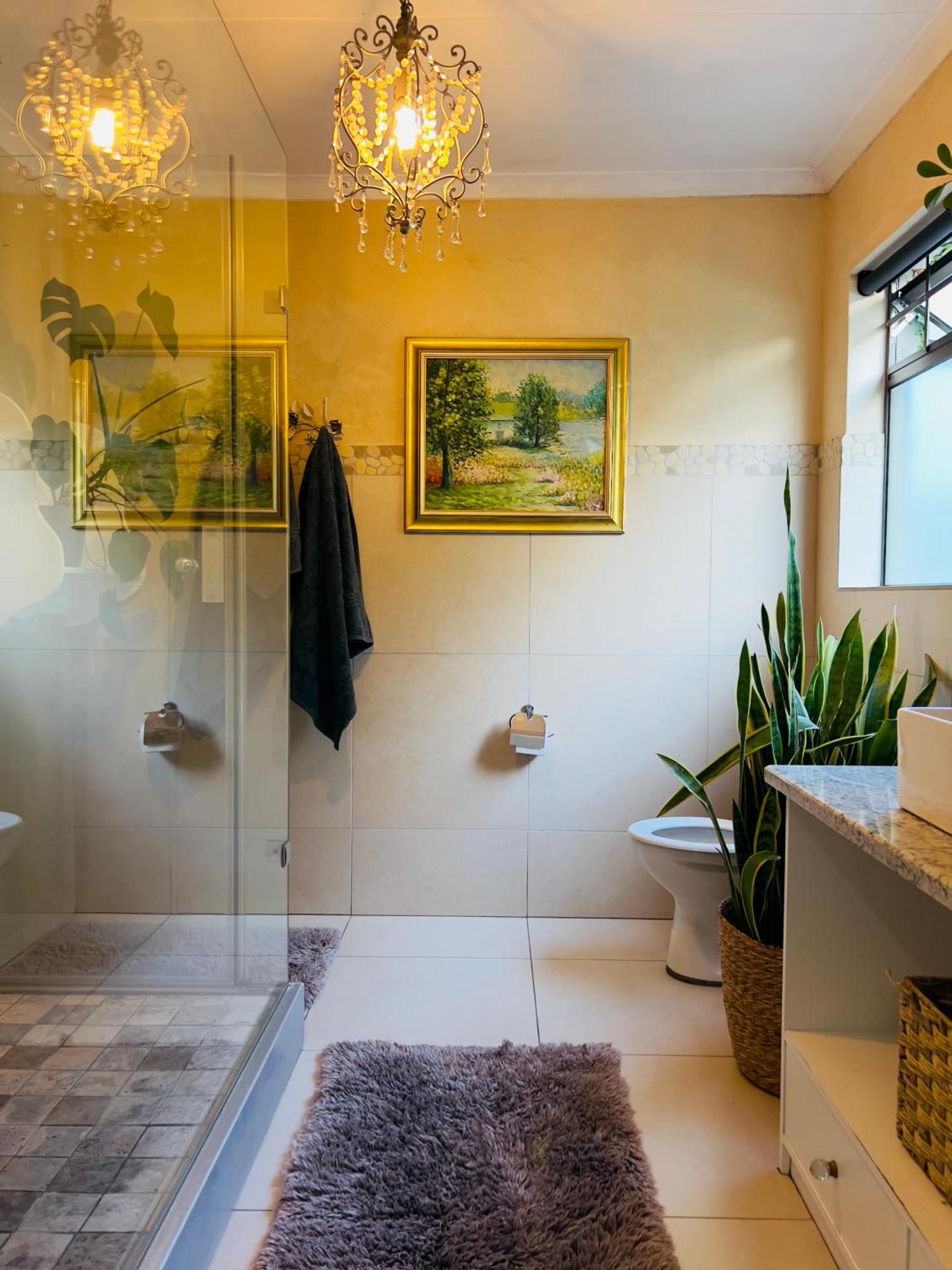 Art-Inspired Bedroom Close To Cbd Mossel Bay Extérieur photo